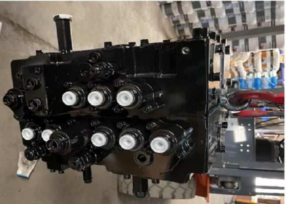 Hyundai Genuine Quality R290LC-9 Excavator Control Valve Complete 31Q8-10110